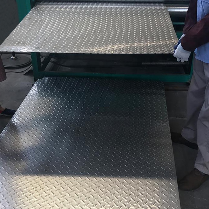 High Quality Chinese Manufacturer Of Steel Moulding Plate Mold Checkered Steel Plate / Sheet