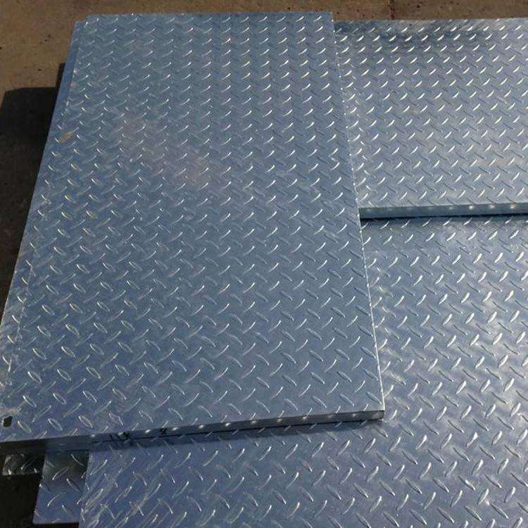304s Q195 Q235B Etc. Hot Rolled Steel Checkered Plate for Marine Materials Etc. Customizable